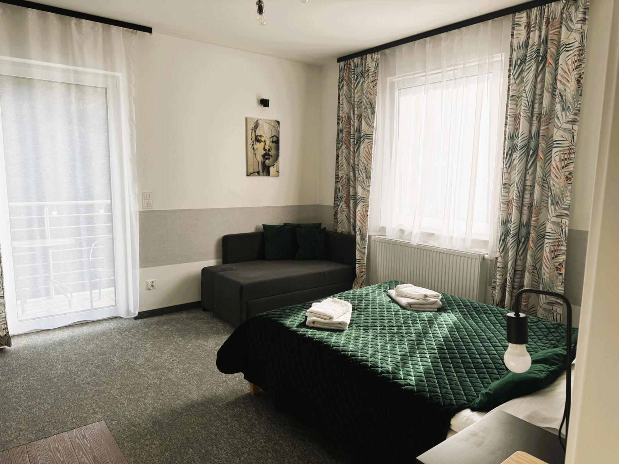 Apartamenty Wczasowa - Z Widokiem Na Gory, Parkingiem, Rowerownia クドヴァ・ズドゥルイ エクステリア 写真